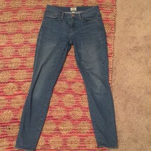 Light wash skinny jeans